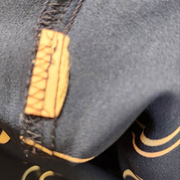 Juicy Couture Navy Blue Relax Fit Sleevesless Blouse size M - Picture 10 of 11